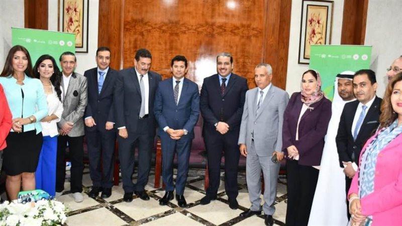 د. أشرف صبحى