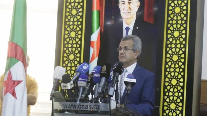 وزير الجزائري