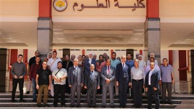 لجنة قطاع العلوم الأساسية بالمجلس الأعلى للجامعات في زيارة بجامعة الوادي الجديد