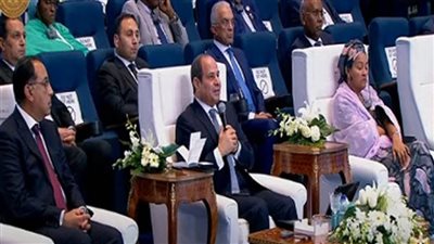 الرئيس السيسي يؤكد تقدير مصر للعلاقات المتميزة مع البنك الأوروبي لإعادة الإعمار والتنمية