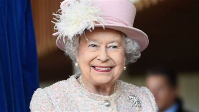 ممتلكات الملكة إليزابيث.. من أين جمعتها وإلى من ستؤول؟
