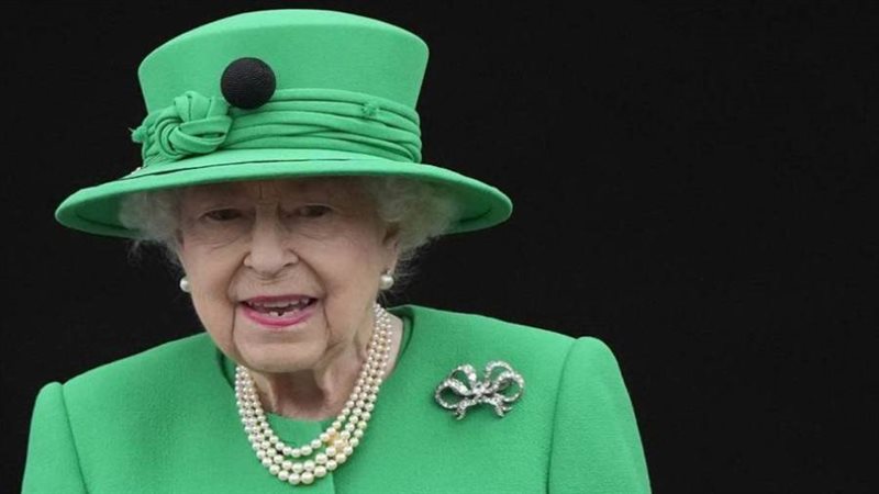 الملكة اليزابيث الثانية