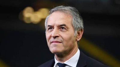 مدرب الأهلي الجديد يصل القاهرة ويجتمع مع 