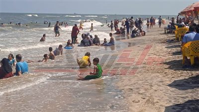 انتشار 70 فرد إنقاذ و10 مشرفين على شواطئ بلطيم بكفرالشيخ 
