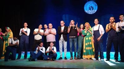 عرض فني لفرقة غزل المحلة للفنون الشعبية على مسرح 23 يوليو