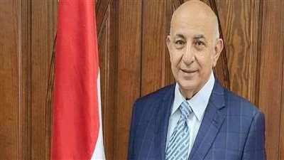 نقيب أطباء الشرقية يوضح تفاصيل تعدي أحد المرافقين لمريض على طبيب 