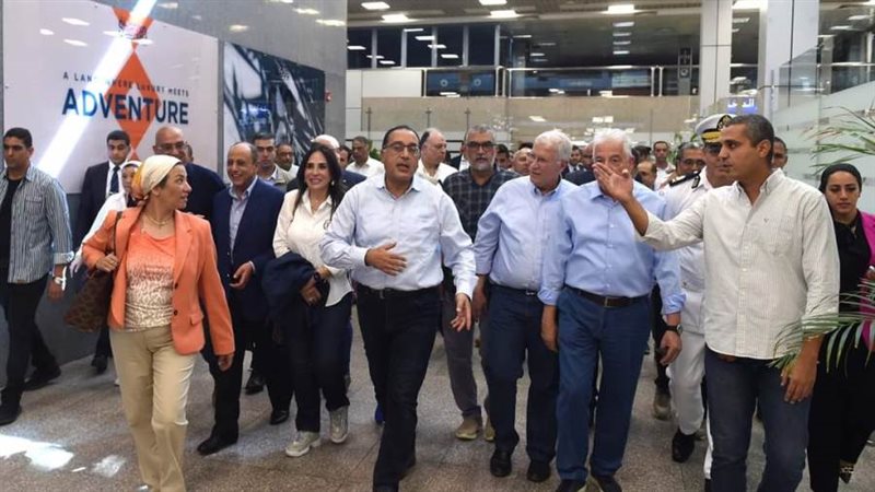 رئيس الوزراء يتفقد