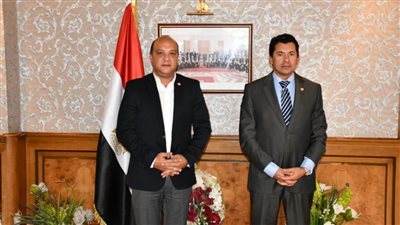 وزير الرياضة يلتقي رئيس اتحاد الجمباز لمناقشة العديد من الملفات المهمة