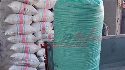 حماية المستهلك تضبط 15 طن علف و4 أطنان قمح حجبت عن التداول بكفر الشيخ