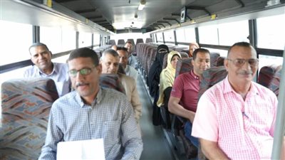 انطلاق الأتوبيس الطائر لمتابعة منظومة العمل والاستعداد للعام الدراسى بالوادى الجديد