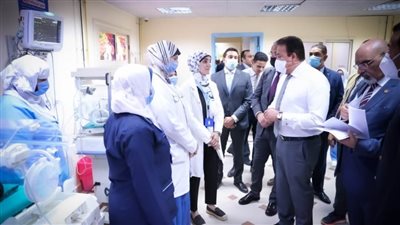 وزير الصحة يتفقد مستشفى الفيوم النموذجي ويوجه بسرعة الانتهاء من تجهيز الغسيل الكلوي