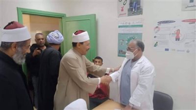 قافلة الأزهر الطبية تواصل مسيرتها في سوهاج 