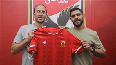 الأهلي يعلن ضم شادي حسين لمدة 5 مواسم