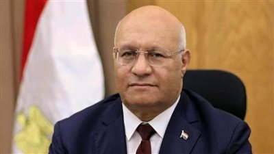 رئيس جامعة بنها يستعرض تنفيذ 