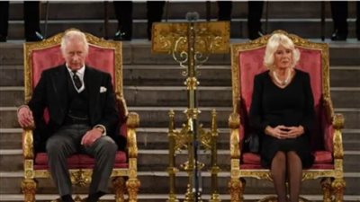 الملك تشارلز الثالث وزوجته يصلان إلى أيرلندا الشمالية