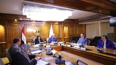 وزيرا التعليم العالي والهجرة يبحثان سُبل الاستفادة من العلماء المصريين بالخارج