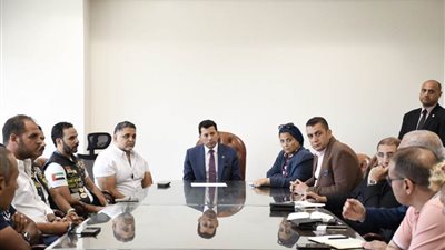 وزير الرياضة يبحث استعدادات النسخة الثانية من مهرجان البحر الأحمر للفعاليات الرياضية