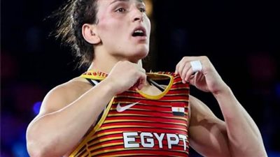 سافيو في مران الأهلي وسمر حمزة في نهائي بطولة العالم ودوري الأبطال