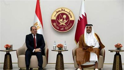 الرئيس السيسي يلتقي أمير دولة قطر بالديوان الأميري بالدوحة