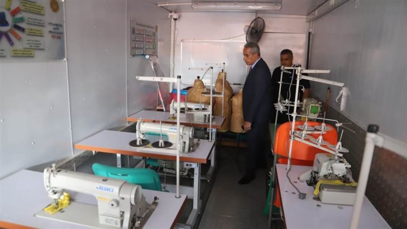 وزير القوى العاملة