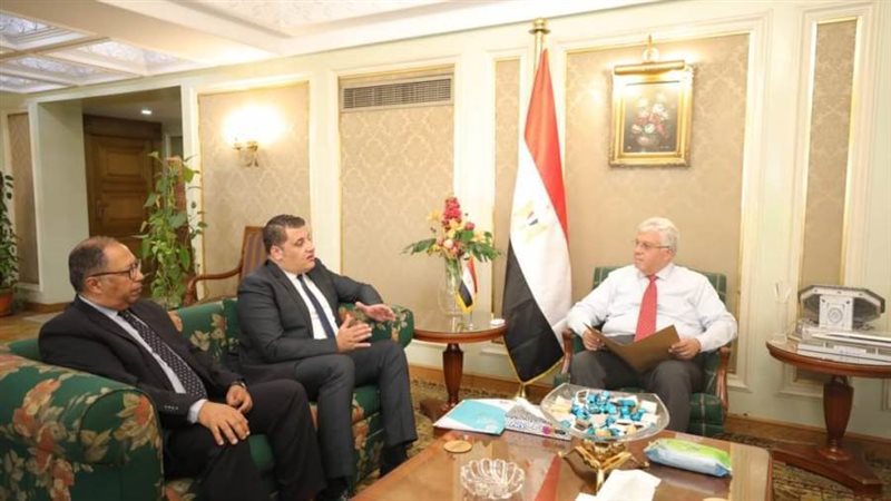 عاشور وزمزم