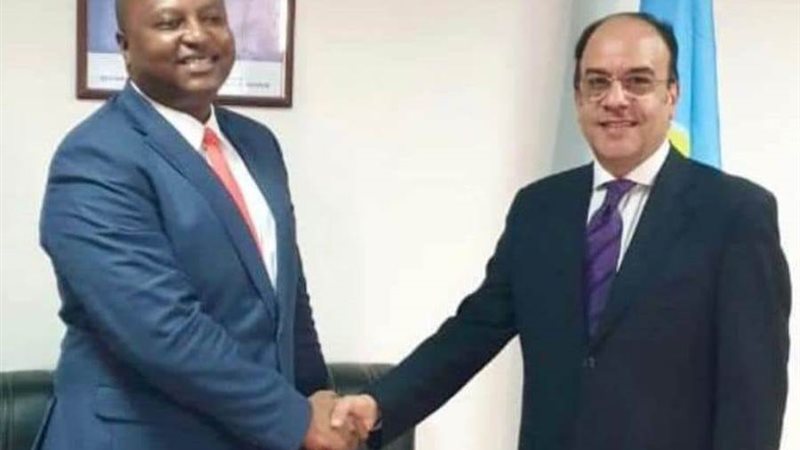 العطوي وألبرت شينجيرو