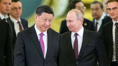 أسوشيتيد برس: الحرب في أوكرانيا تلقي بظلالها على اجتماعات قمة شنغهاي ومحادثات ثنائية بين بوتين وشي