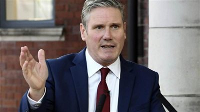 زعيم حزب العمال البريطاني يطالب المتظاهرين ضد النظام الملكي باحترام الحداد على وفاة الملكة إليزابيث‎‎