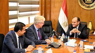 وزير التجارة يبحث  فرص تعزيز التعاون الصناعي والاستثماري بين مصر وألمانيا خلال المرحلة المقبلة 