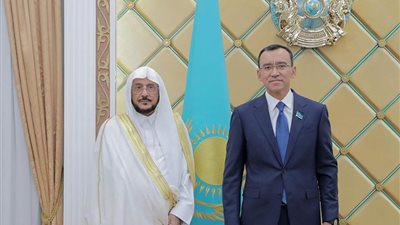 رئيس مجلس الشيوخ في جمهورية كازاخستان يستقبل وزير الشؤون الإسلامية