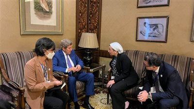 وزيرة البيئة في اجتماع ثنائي مع جون كيري لمناقشة المخرجات المتوقعة من مؤتمر المناخ