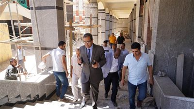 رئيس جامعة سوهاج يتفقد المراحل النهائية من تشطيبات مبني المعامل الطبية