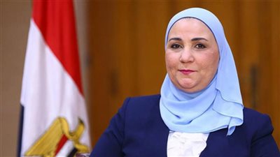 وزيرة التضامن تتسلم بالبحرين جائزة الشيخ عيسى بن علي لتكريم رواد العمل التطوعي العرب