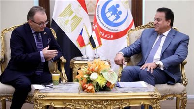 وزير الصحة يبحث مع سفير التشيك التعاون في مجال الصناعة والاستثمار الطبي