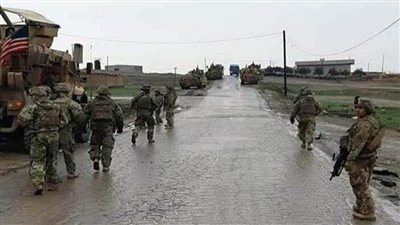 رتل أمريكي من 100 شاحنة يخترق الحدود العراقية نحو حقول النفط السورية