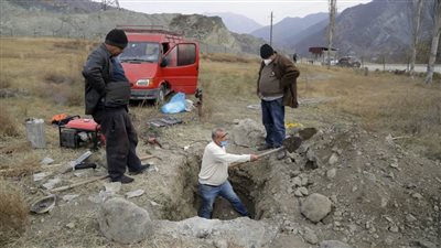 أذربيجان تعلن تسليم يريفان جثث 32 جنديا أرمينيا