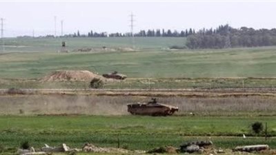 الاحتلال يعتدي بقنابل الغاز على المزارعين الفلسطينيين بغزة