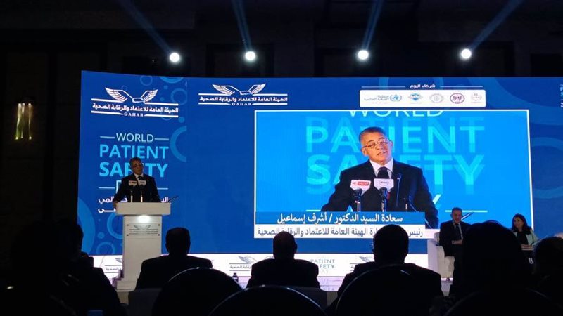 أشرف إسماعيل خلال