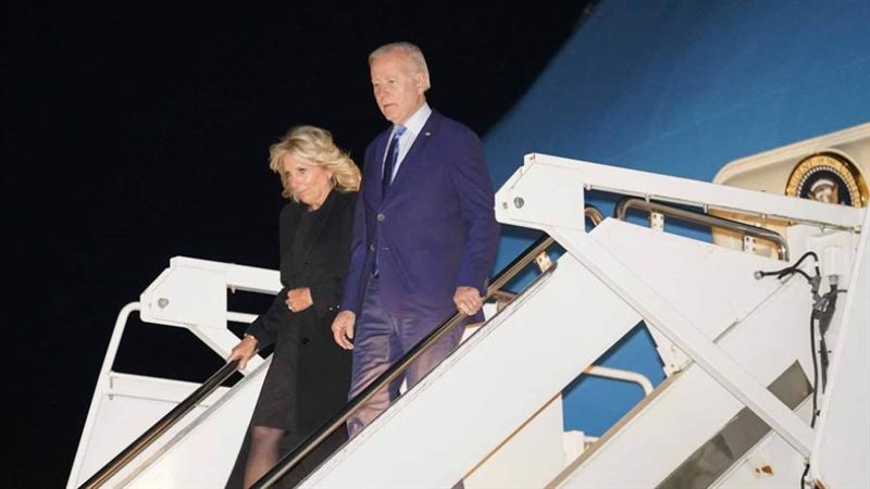 بايدن يصل إلى لندن