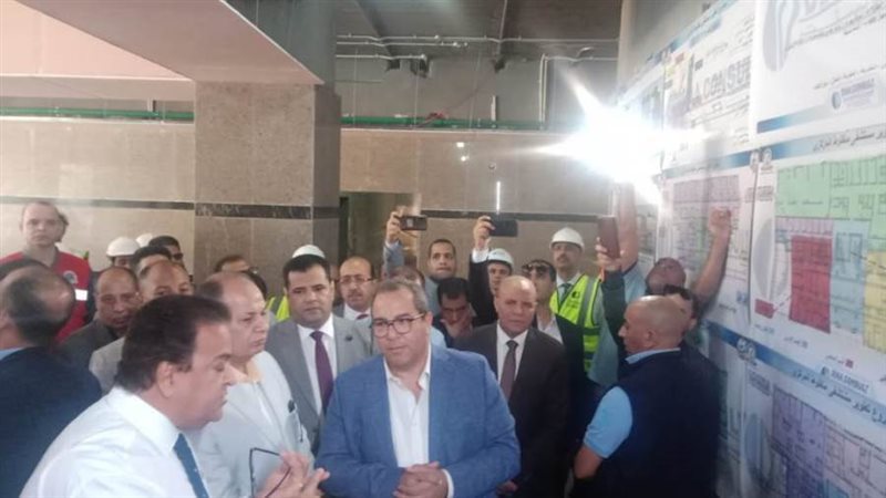 وزير الصحة ومحافظ