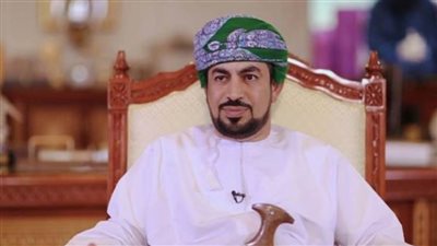 وزير الإعلام العماني يصل القاهرة للمشاركة في اجتماع وزراء الإعلام العرب