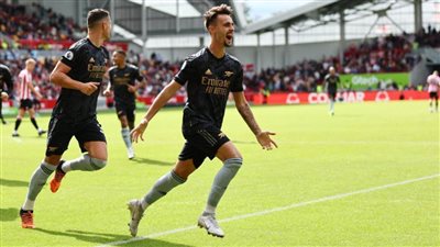 آرسنال يواصل التألق بالفوز على برينتفورد والعودة لصدارة البريميرليج