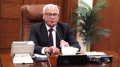  محافظ بورسعيد: نسعى لوضع النادي المصري في مكانته الطبيعية كأحد أعرق وأقدم الأندية الشعبية