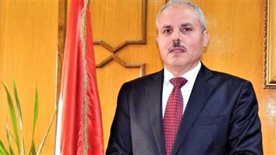 رئيس جامعة قناة السويس يؤكد الاهتمام بالوافدين لجذب المزيد من الطلاب الأجانب