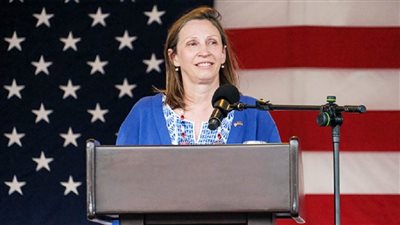 البيت الأبيض يرشح 