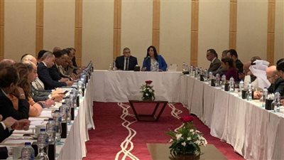 السياحة والآثار والطيران المدني تبحثان الترويج السياحي لمصر خلال كأس العالم