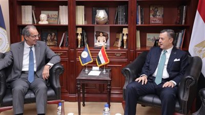 وزير السياحة ووزير الاتصالات يتابعان آخر مستجدات الموقف التنفيذي بالتحول الرقمي للسياحة والآثار 