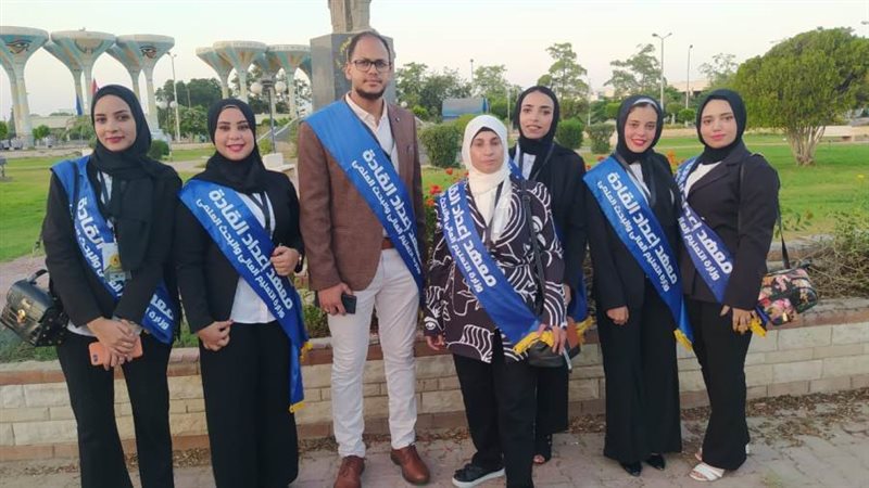 وفد من جامعة الوادي