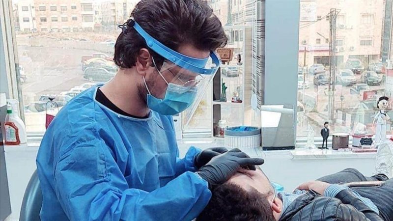 متابعة طبيب الأسنان