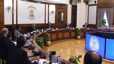 رئيس الوزراء يتابع الموقف التنفيذي لمشروعات مبادرة 
